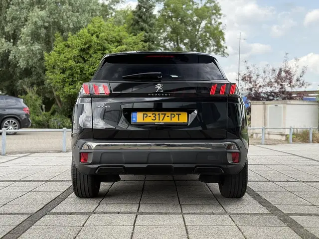 Peugeot 3008 1.2 PureTech Aut. 2022 Benzine 5