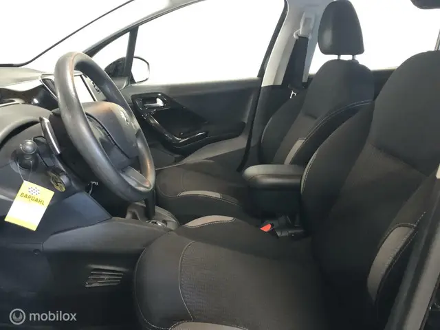 Peugeot 208 1.2 PureTech Active 2016 Benzine 23