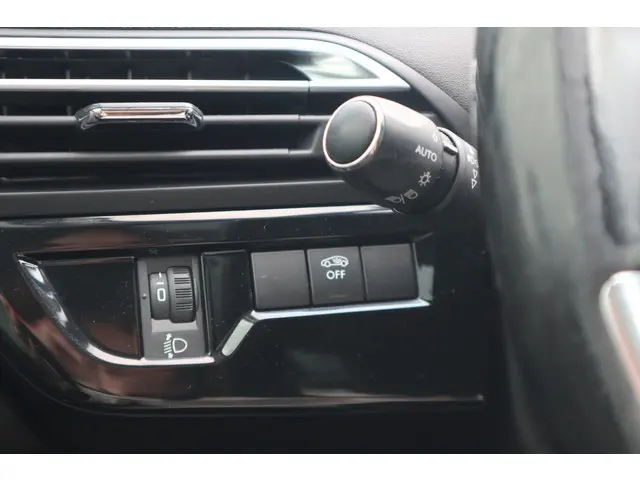 Citroën Grand C4 Picasso 1.6 THP Business 2015 Benzine 28