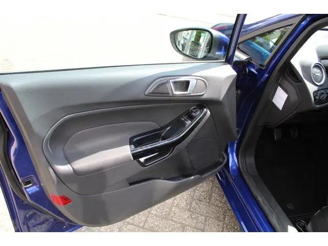 Ford Fiesta 1.0 EcoB. Titanium 2016 Benzine 11