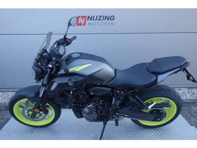 Yamaha MT 07 ABS 2018 Benzine 15