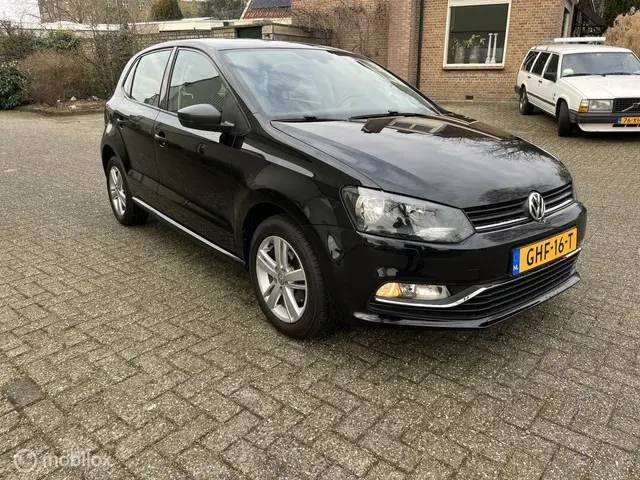 Volkswagen Polo 1.0 Comfortline 2014 Benzine 2