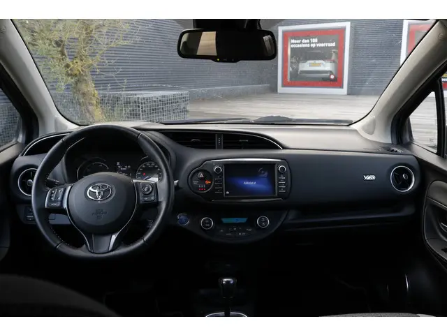 Toyota Yaris 1.5 Hybrid Y20 2019 Hybride Benzine 21