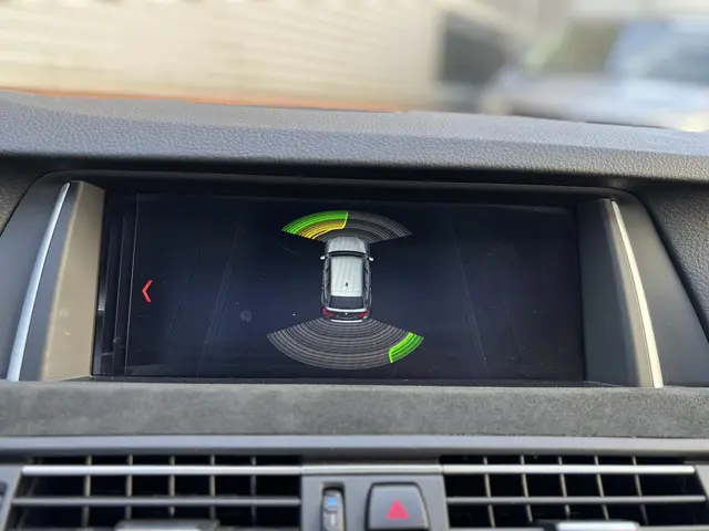 BMW 5 Serie Touring 520i High Executive 2016 Benzine 17