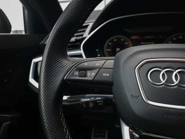 Audi Q3 Sportback 45 TFSIe S 2023 Hybride Benzine 24