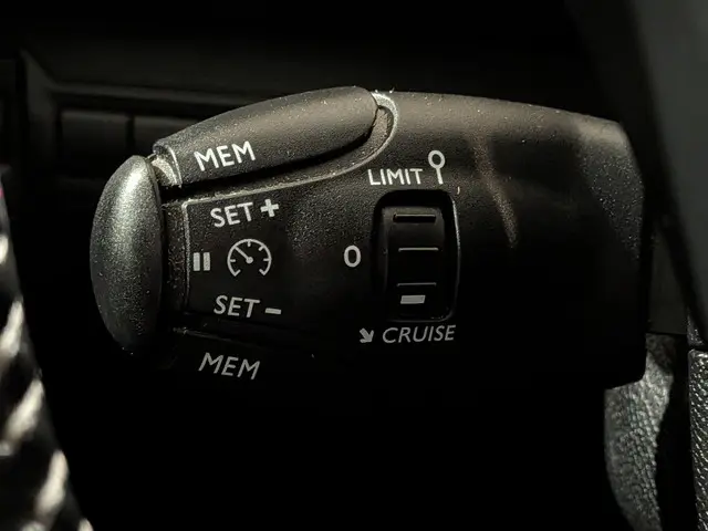 Peugeot 308 1.2 PureTech Allure 2018 Benzine 23