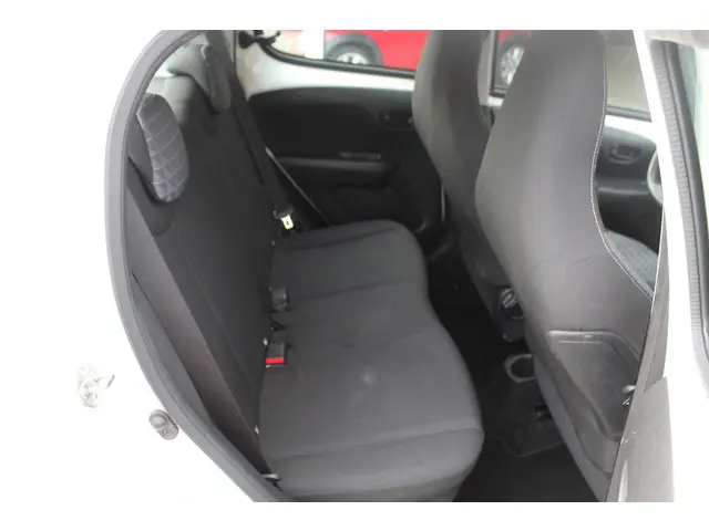 Peugeot 108 1.0 e-VTi Active//Camera//Carplay!! 2021 Benzine 21