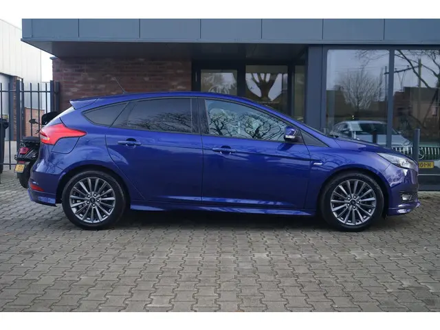Ford Focus 1.0 ST-Line 2017 Benzine 3