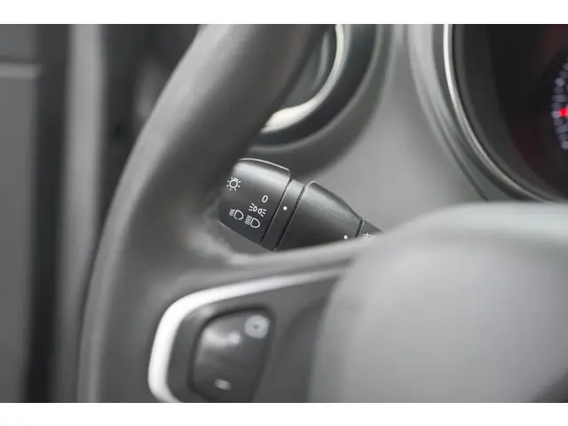 Renault Captur TCe 90 Bose 2018 Benzine 30