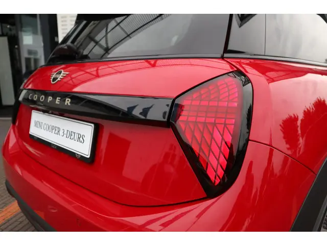 MINI 3-Deurs Cooper C 2024 Benzine 11