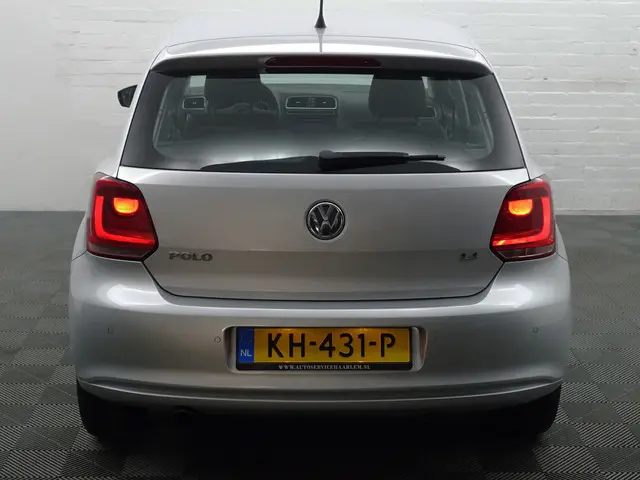 Volkswagen Polo 1.4-16V Highline Aut- 2012 Benzine 24