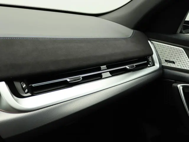 BMW iX2 eDrive20 2024 Elektrisch 6