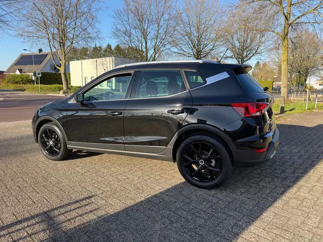 SEAT Arona 1.0 TSI FR Business Connect 2023 Benzine 3