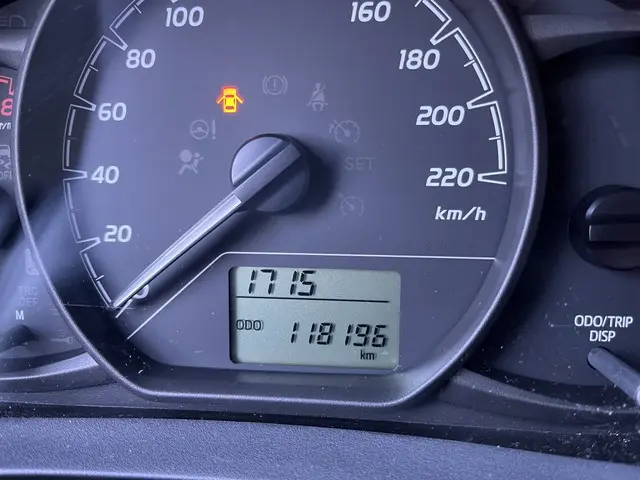 Toyota Yaris 1.0 VVT-i Comfort 2017 Benzine 8