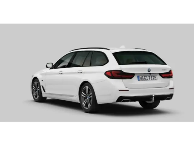BMW 5 Serie Touring 530e 2021 Hybride Benzine 18
