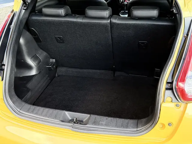 Nissan Juke 1.6 Tekna 2015 Benzine 44