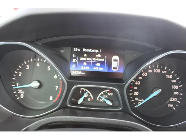 Ford Focus Wagon 1.0 EcoBoost Titanium 2018 Benzine 13