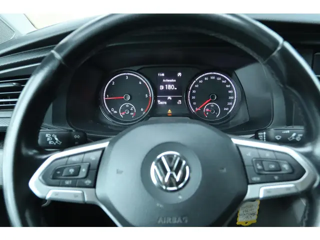 Volkswagen Transporter 2.0 TDI L1H1 30 2020 Diesel 15