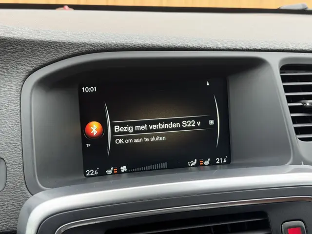 Volvo V60 Cross Country 2.0 T5 Summum 2016 Benzine 17