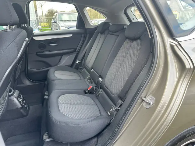 BMW 2 Serie Active Tourer 218i Executive 2014 Benzine 16