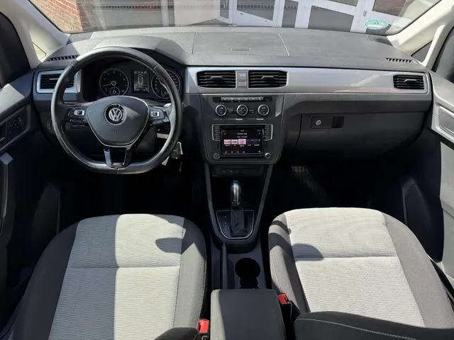 Volkswagen Caddy 1.4 TSI Trendline 7p 2019 Benzine 17