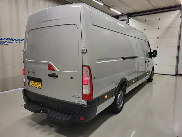 Opel Movano 3