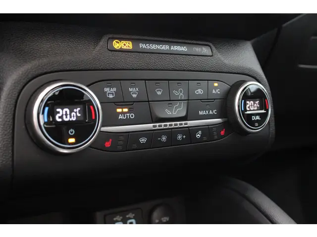 Ford Focus Wagon 2.3 EcoBoost ST-3 2021 Benzine 29