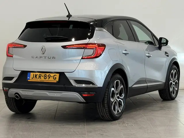 Renault Captur 1.3 TCe 140 EDC Intens 2021 Benzine 2