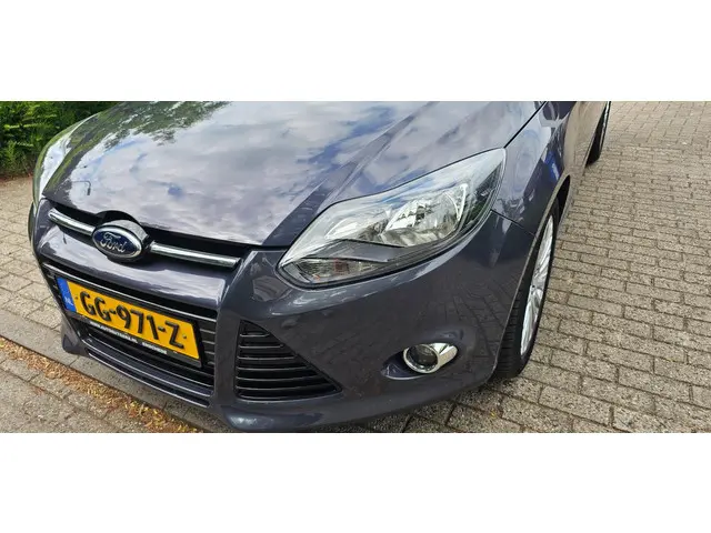 Ford Focus Wagon 1.0 EcoBoost Titanium 2012 Benzine 8