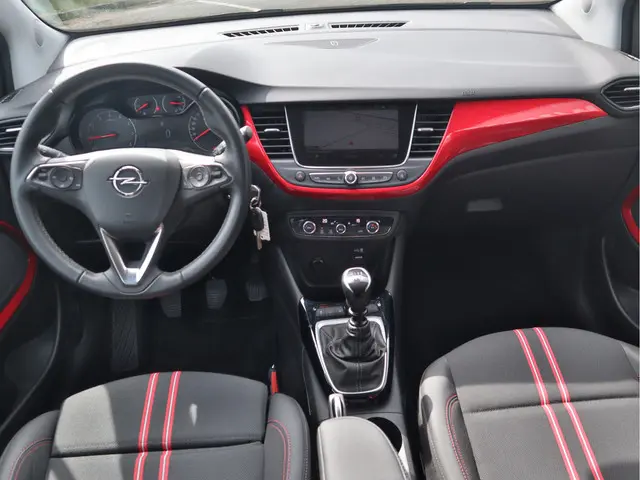 Opel Crossland 1.2 Turbo GS Line 2021 Benzine 2