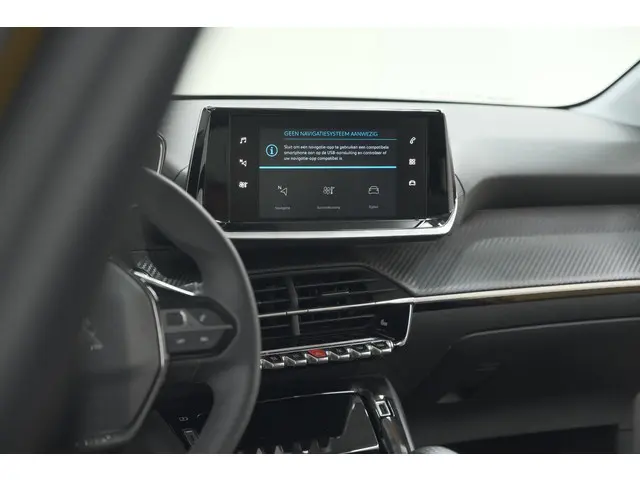 Peugeot 208 PureTech 100 Allure 2024 Benzine 52