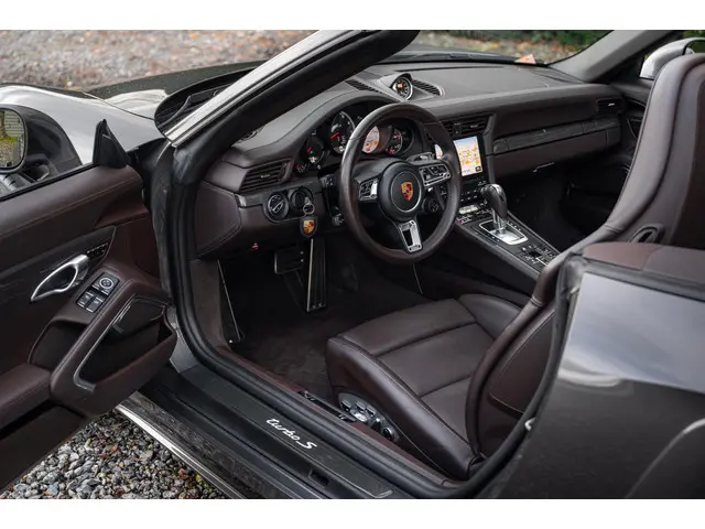 Porsche 911 991 Cabrio 3.8 Turbo S 2018 Benzine 5