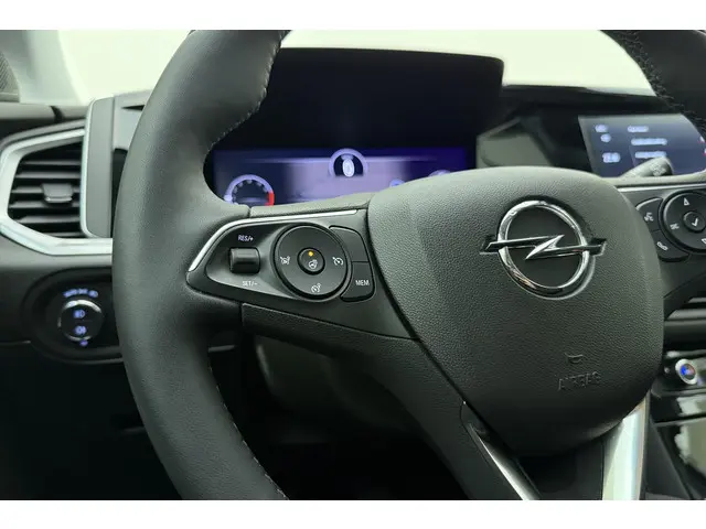 Opel Grandland 1.2 Turbo GS Line 2024 Benzine 25