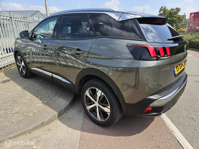 Peugeot 3008 1.2 PureTech Allure 2017 Benzine 9