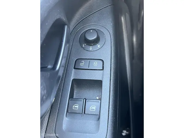 Volkswagen up! 1.0 BMT high up! 2018 Benzine 10