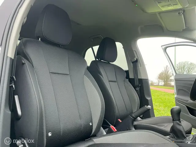 Škoda Fabia 1.0 TSI 81kw 6-bak 87km!! 2024 Benzine 11
