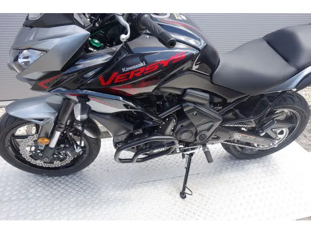 Kawasaki Versys 650 ABS 2022 Benzine 18