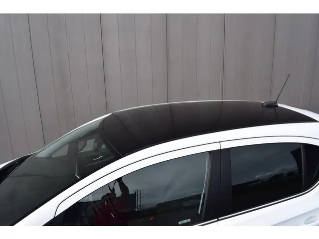 Opel Corsa 1.4 Automaat Online Edition 2019 Benzine 11