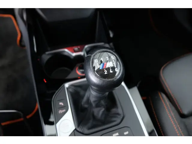 BMW 1 Serie 118i Executive Edition 2020 Benzine 10