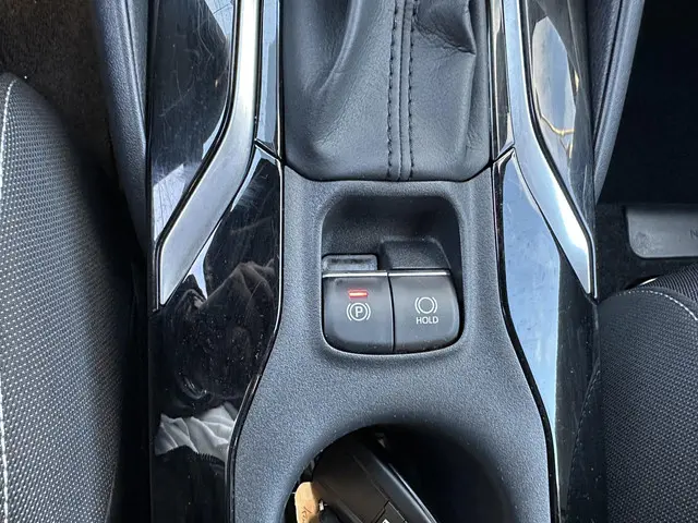 Toyota Corolla 1.8 Hybrid Active 2022 Hybride Benzine 19