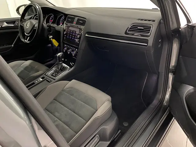 Volkswagen Golf Variant 1.5 TSI Highline 2018 Benzine 28