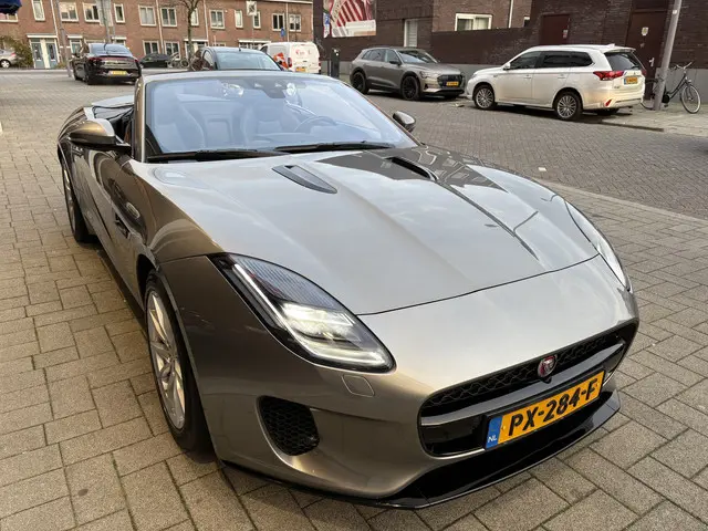 Jaguar F-Type 3