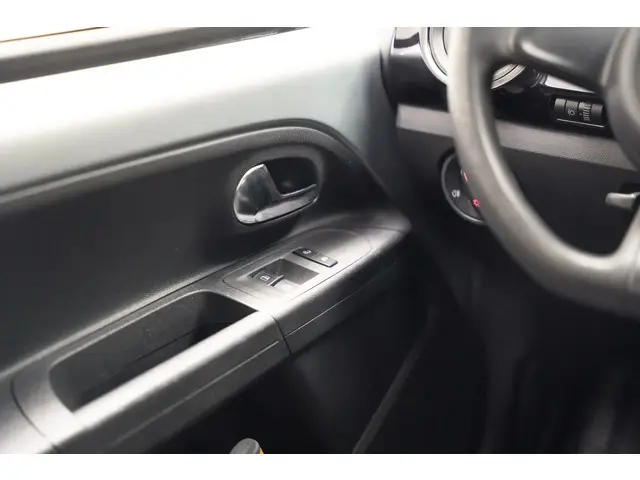 Volkswagen up! UP [ Automaat Navigatie Airco ] 2015 Benzine 14