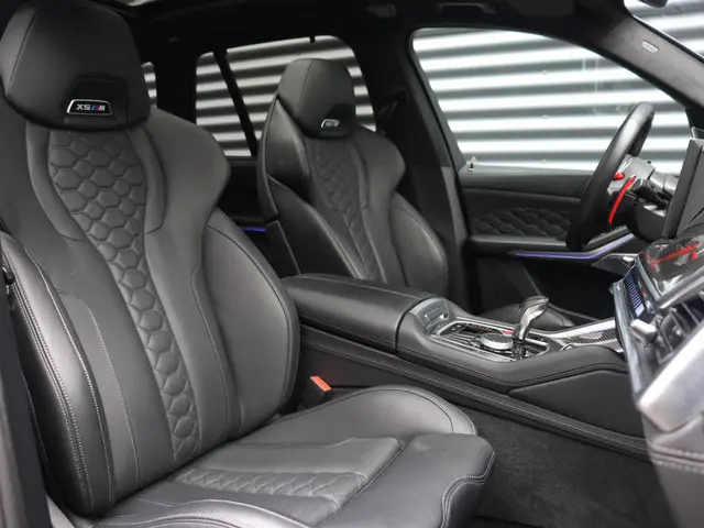 BMW X5 M Competition 2025 Benzine 8