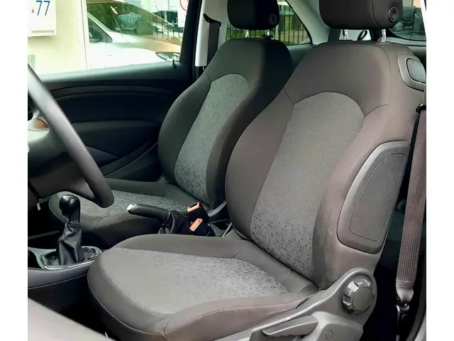 Opel ADAM 1.2 Airco Navi 69072 Km NAP... 2013 Benzine 6