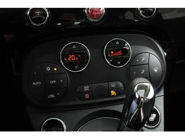 Fiat 500 1.2 Lounge Automaat 2019 Benzine 9