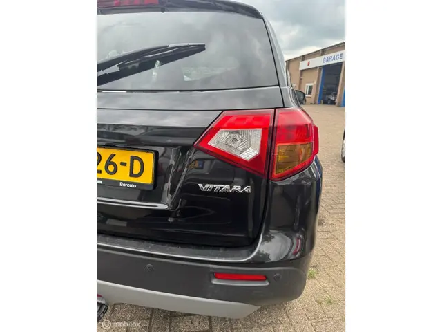 Suzuki Vitara 1.6 Exclusive 2017 Benzine 9