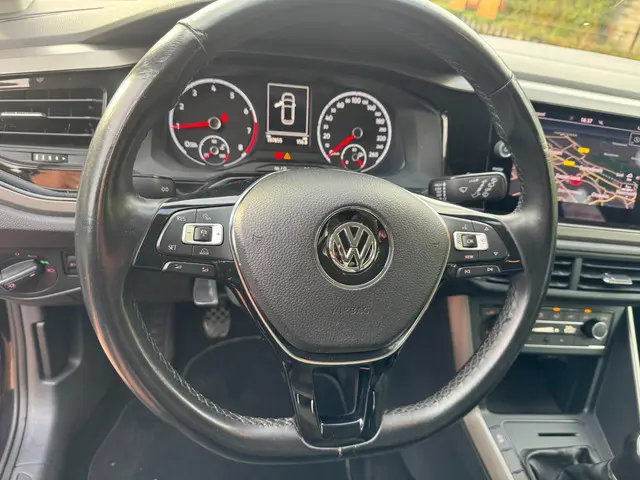 Volkswagen Polo 1.0 TSI Beats 2018 Benzine 16
