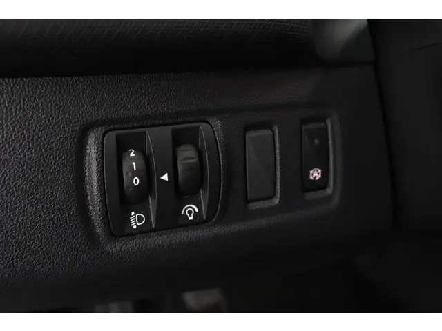 Renault Clio TCe 90 Intens 2019 Benzine 33