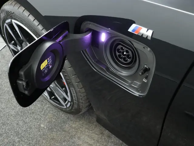 BMW 3 Serie Touring 330e xDrive 2025 Hybride Benzine 30